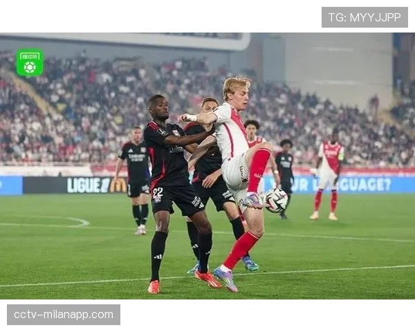 布雷斯特对阵蒙彼利埃，主队前锋上半场完成帽子戏法